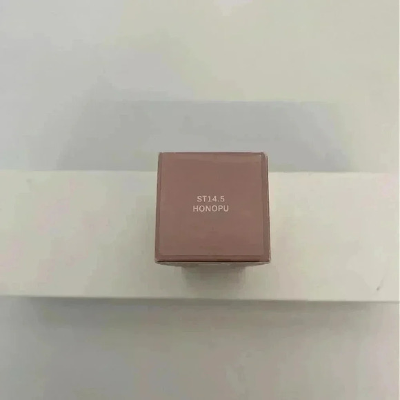 Ilia Super Serum Skin Tint SPF 40 - Picture 4 of 5
